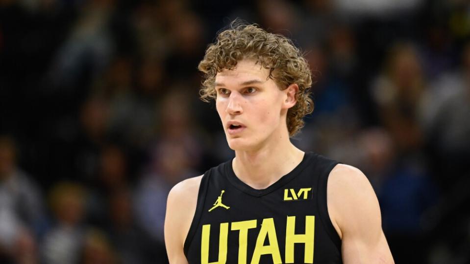 Lauri Markkanen to delay signing extension with Jazz, removing himself from trade talks for now