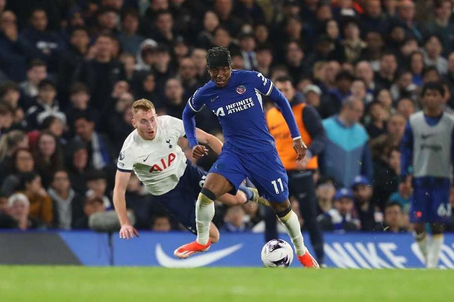 Chelsea's Madueke apologizes to Wolverhampton after hat-trick heroics