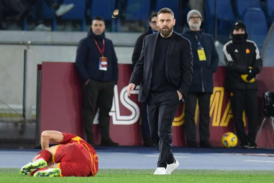 Ex-Roma chief Sabatini criticizes De Rossi sacking: a decision made by someone in delirium