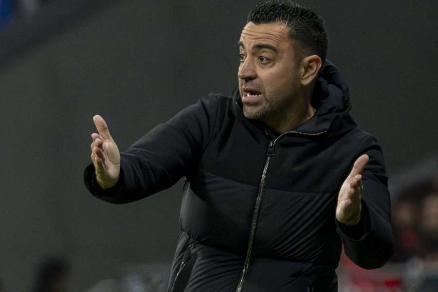 Xavi in Qatar for discussions with national team after leaving Barcelona