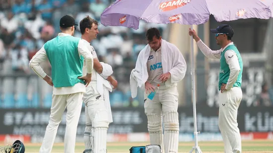 New Zealand batsmen gasping for air, request umbrellas during drinks break to combat Mumbai's stifling humidity